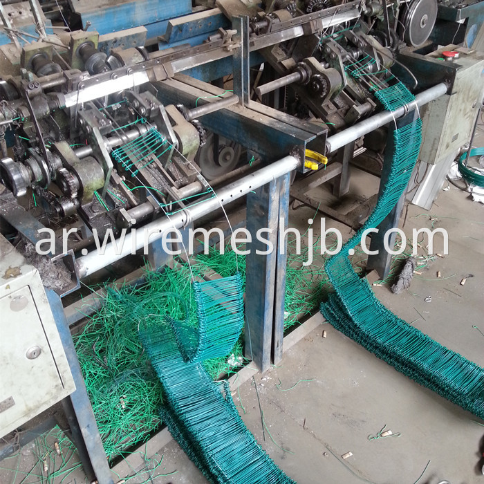 Galvanized double loops wire machine